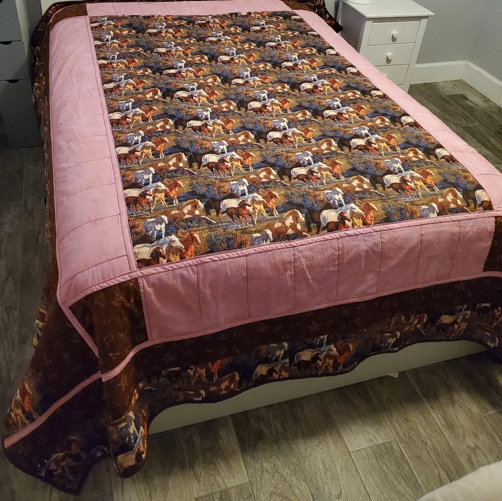 Reversible Quilt Spread Western Horses and Paisley - Queen